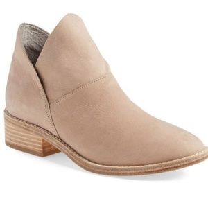 Eileen Fisher Barley Tan Nubuck Leaf Ankle Boot Bootie 11